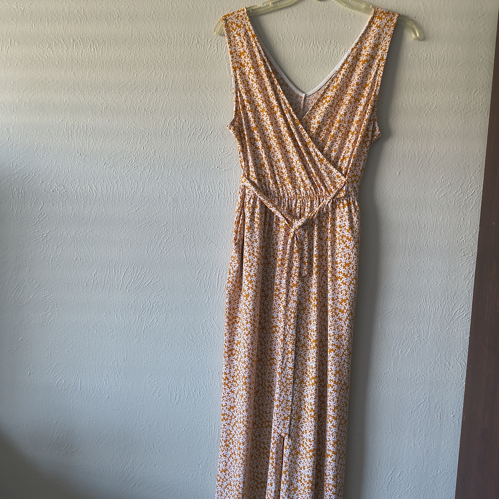 Floral Sleeveless Maxi Dress